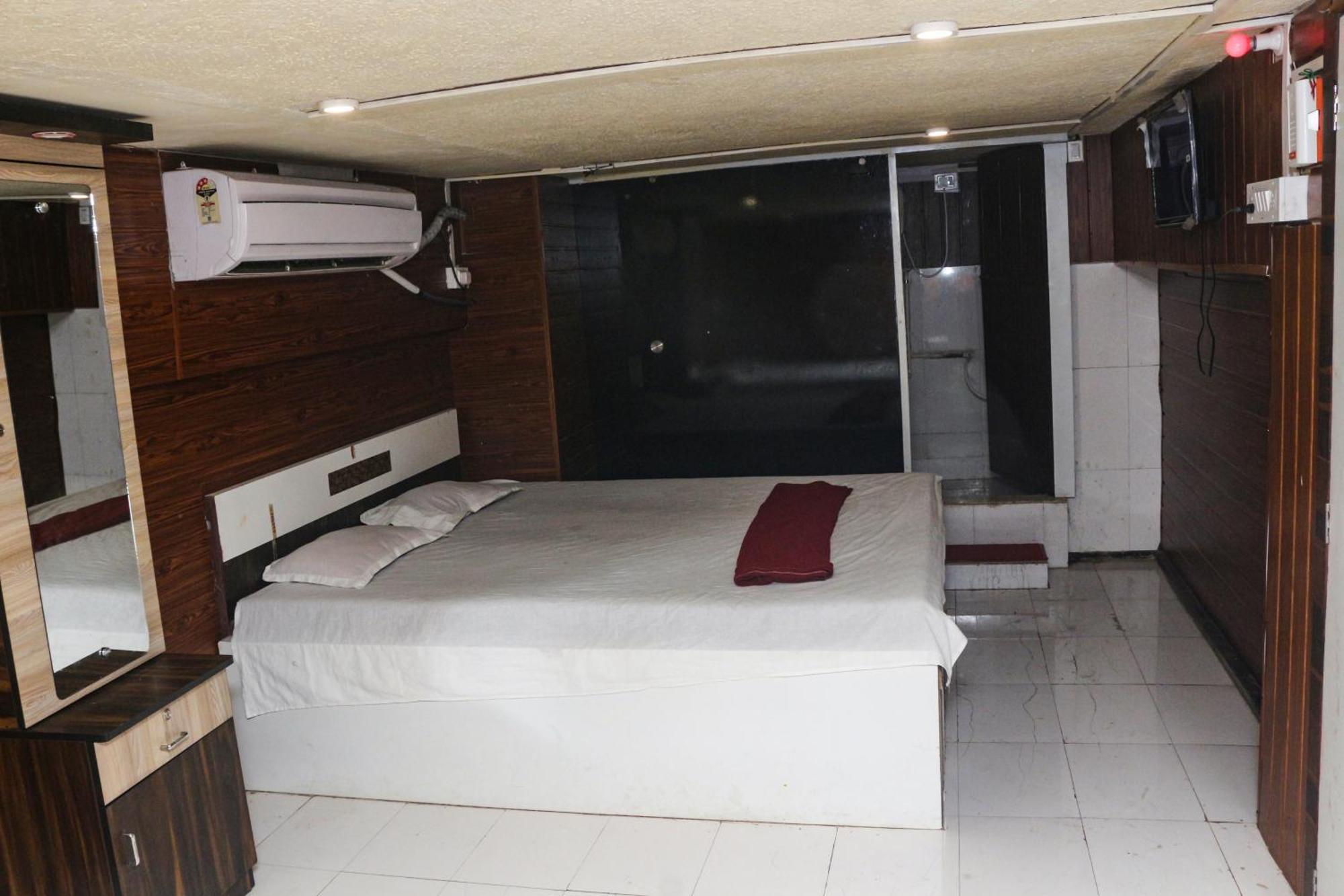Hotel Moon Residency 3*